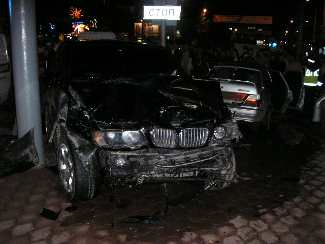 view 2 bmW.jpg